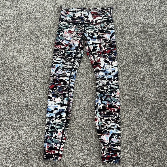 Lululemon Wunder Under Low-Rise Tight *Full-On Luxtreme 28"
Culture Clash Multi - Picture 4 of 8